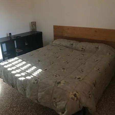 4 Posti Letto In Zona Tranquilla E Ben Servita, Un Matrimoniale E Un Divano Letto Matrimoniale Facebook Massimo Bobo Aquili *